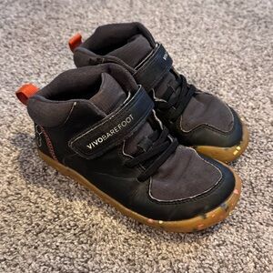 Preschool Vivobarefoot shoes Sz 29